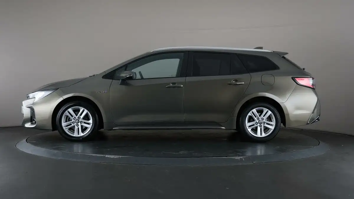 2022-suzuki-swace-18-sz-t-big-30