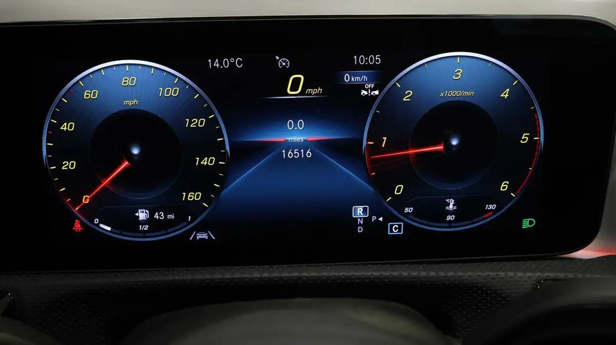 2022-mercedes-benz-cla-20d-cla-220d-amg-line-premium-plus-night-edition-coupe-4d-big-9