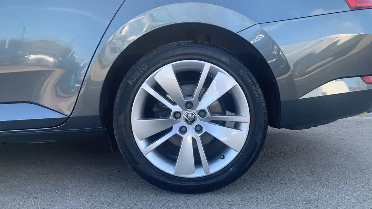 2021-skoda-superb-15-tsi-se-l-estate-dsg-big-14
