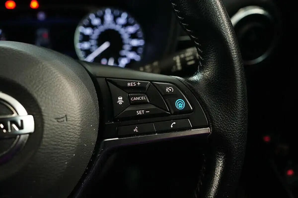 2019-nissan-juke-10-dig-t-premiere-edition-big-31