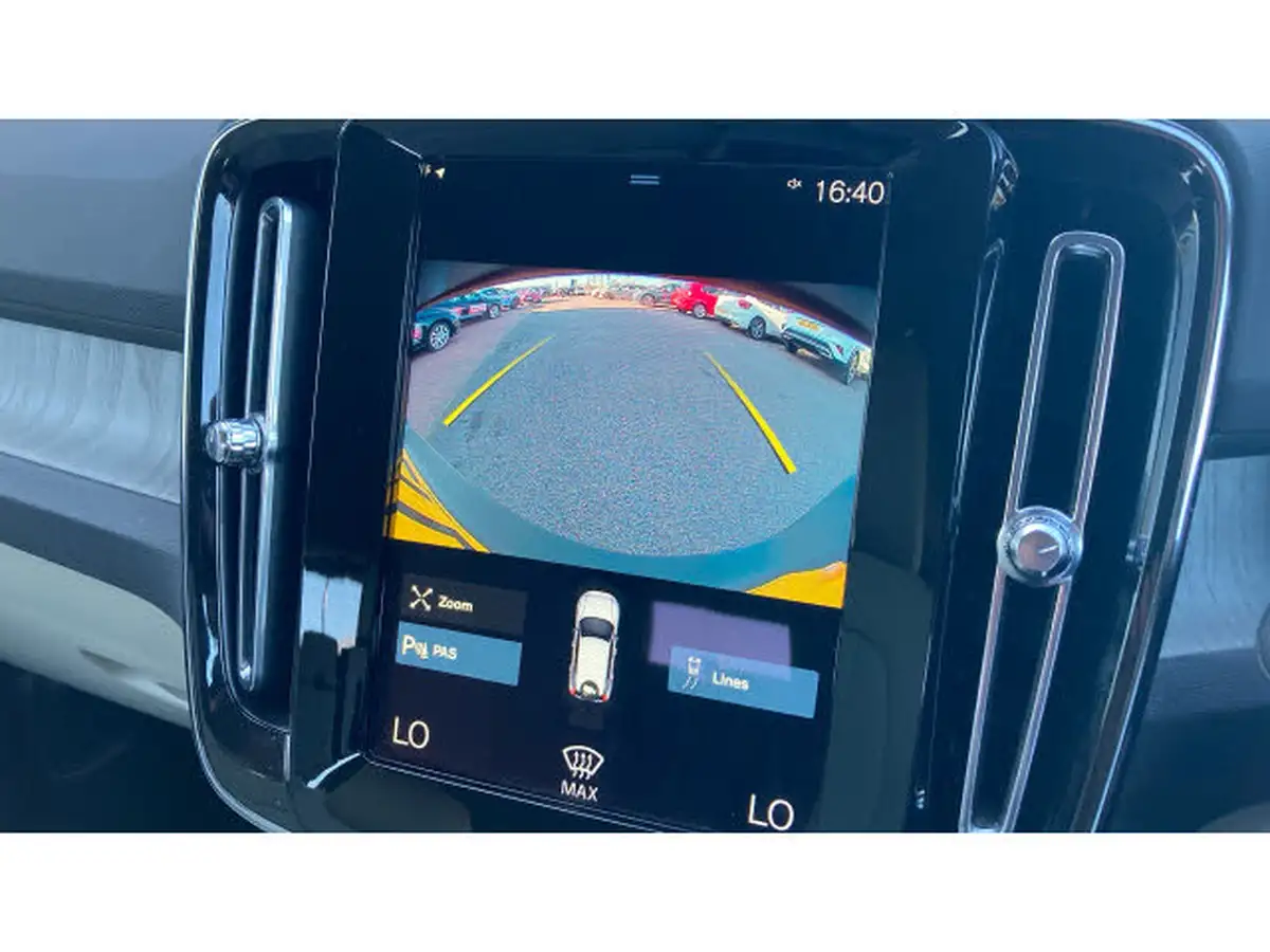 2021-volvo-xc40-15-t3-inscription-161bhp-big-20