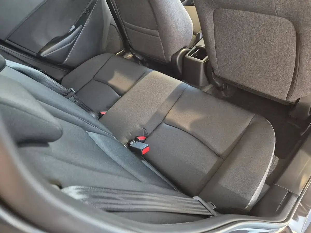 2025-mazda-mazda2-15-e-skyactiv-g-exclusive-line-big-6