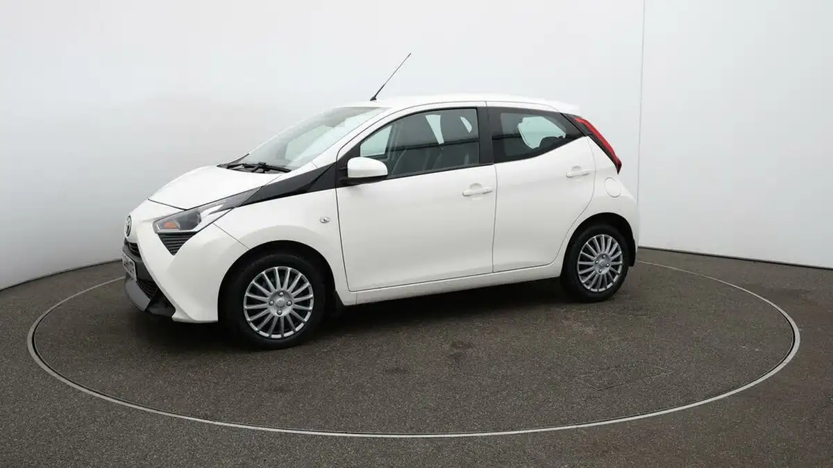 2019-toyota-aygo-10-vvt-i-x-play-big-58