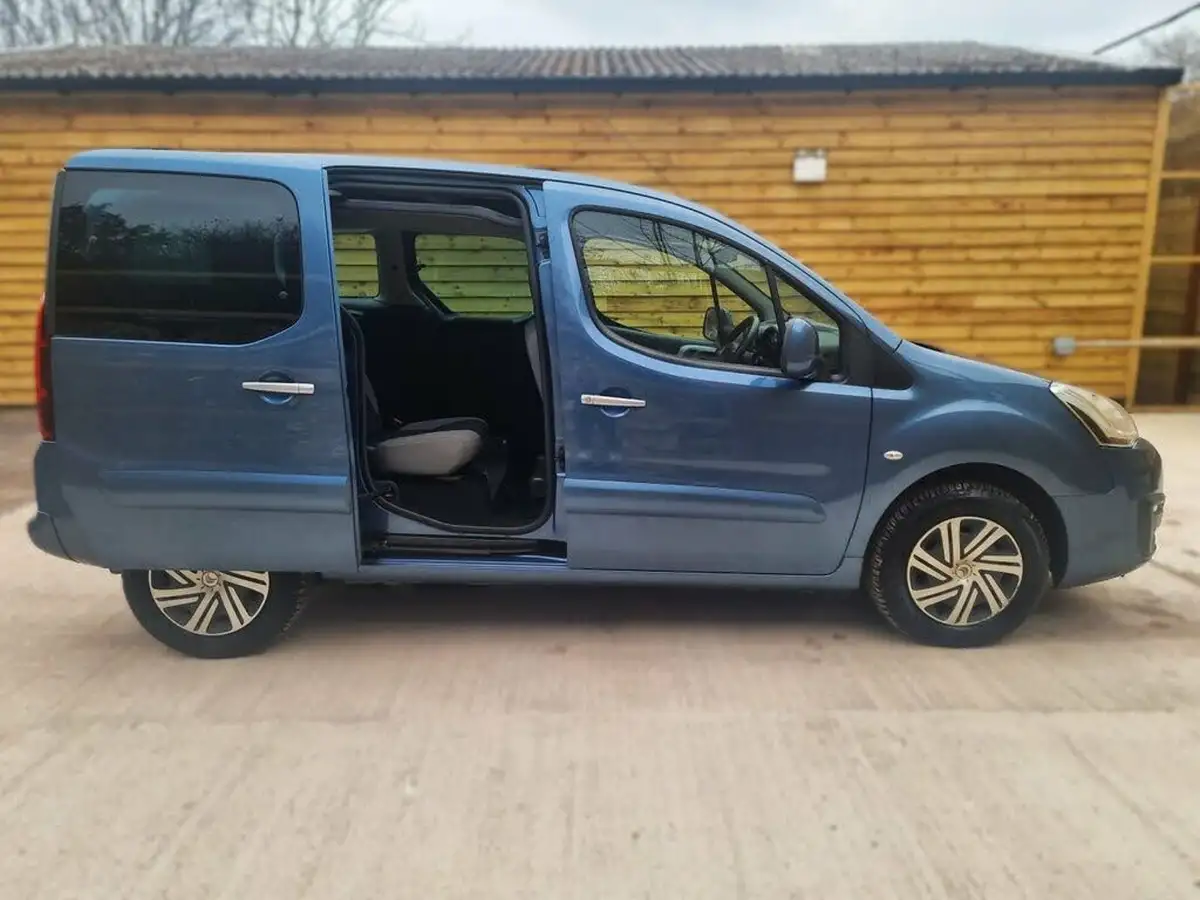 2016-citroen-berlingo-16bluehdi-multispace-feel-edition-102ps-ss-etg6-big-5