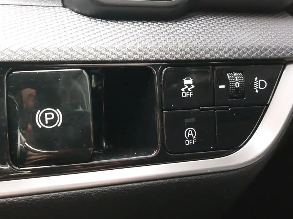 2023-kia-sportage-16-t-gdi-2-148bhp-big-18
