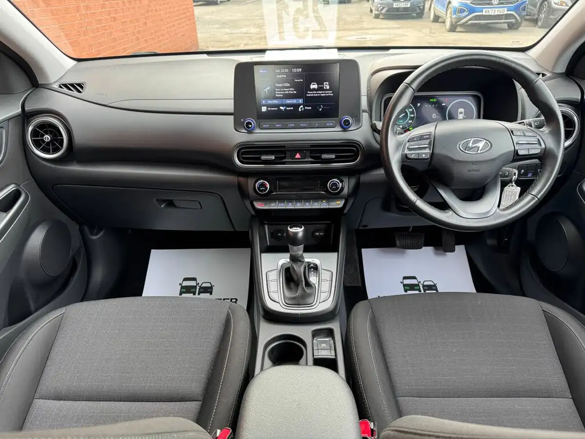 2022-hyundai-kona-16-gdi-se-connect-big-10