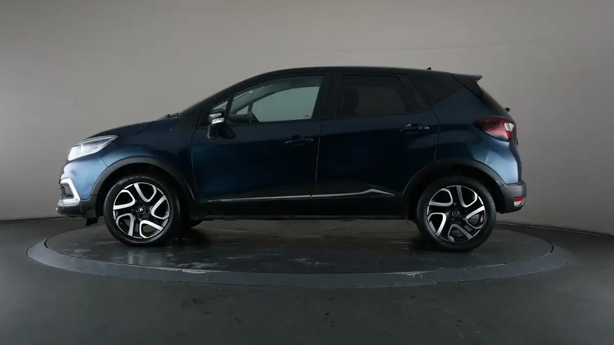 2019-renault-captur-09-tce-iconic-big-28