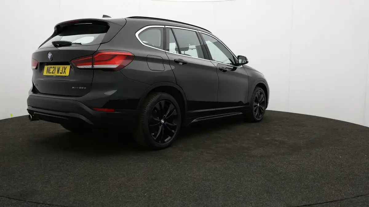 2021-bmw-x1-15-xdrive-25e-phev-sport-big-76