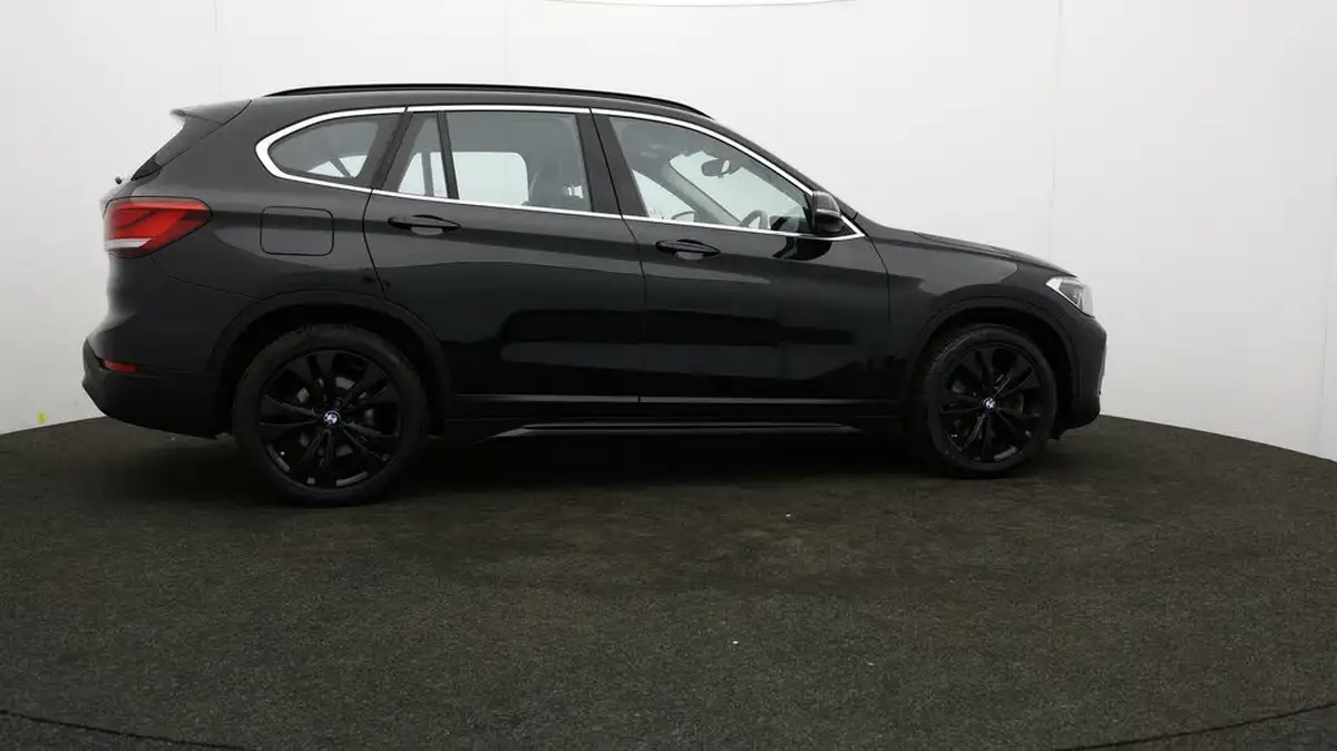 2021-bmw-x1-15-xdrive-25e-phev-sport-big-28
