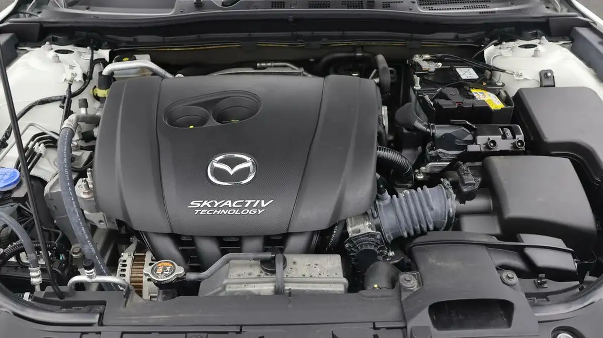 2019-mazda-mazda3-20-sport-black-big-18