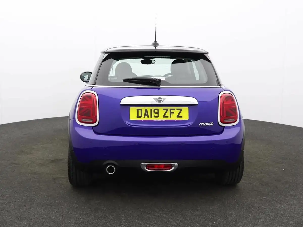 2019-mini-cooper-15-cooper-exclusive-134bhp-hatchback-3d-big-2