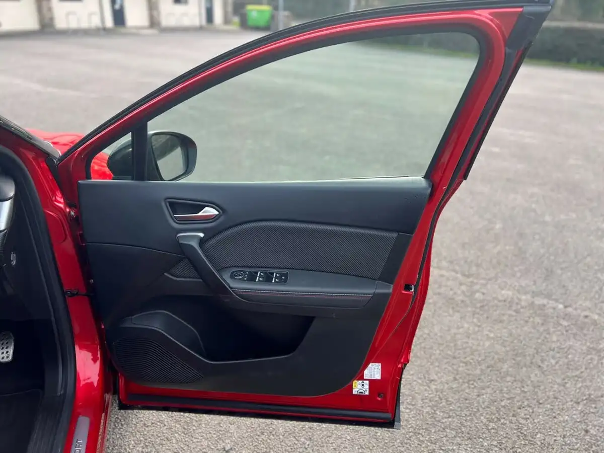 2022-renault-captur-13-tce-rs-line-big-25