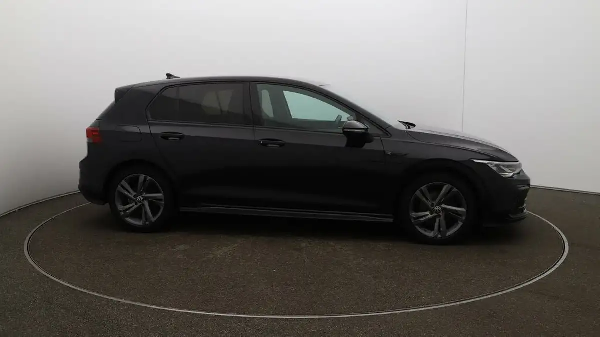 2022-volkswagen-golf-15-tsi-r-line-130ps-hatchback-big-39
