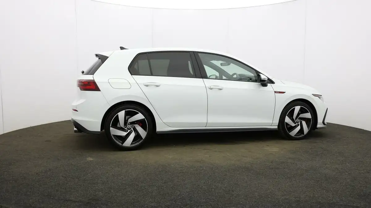 2023-volkswagen-golf-20-tsi-gti-dsg-big-45