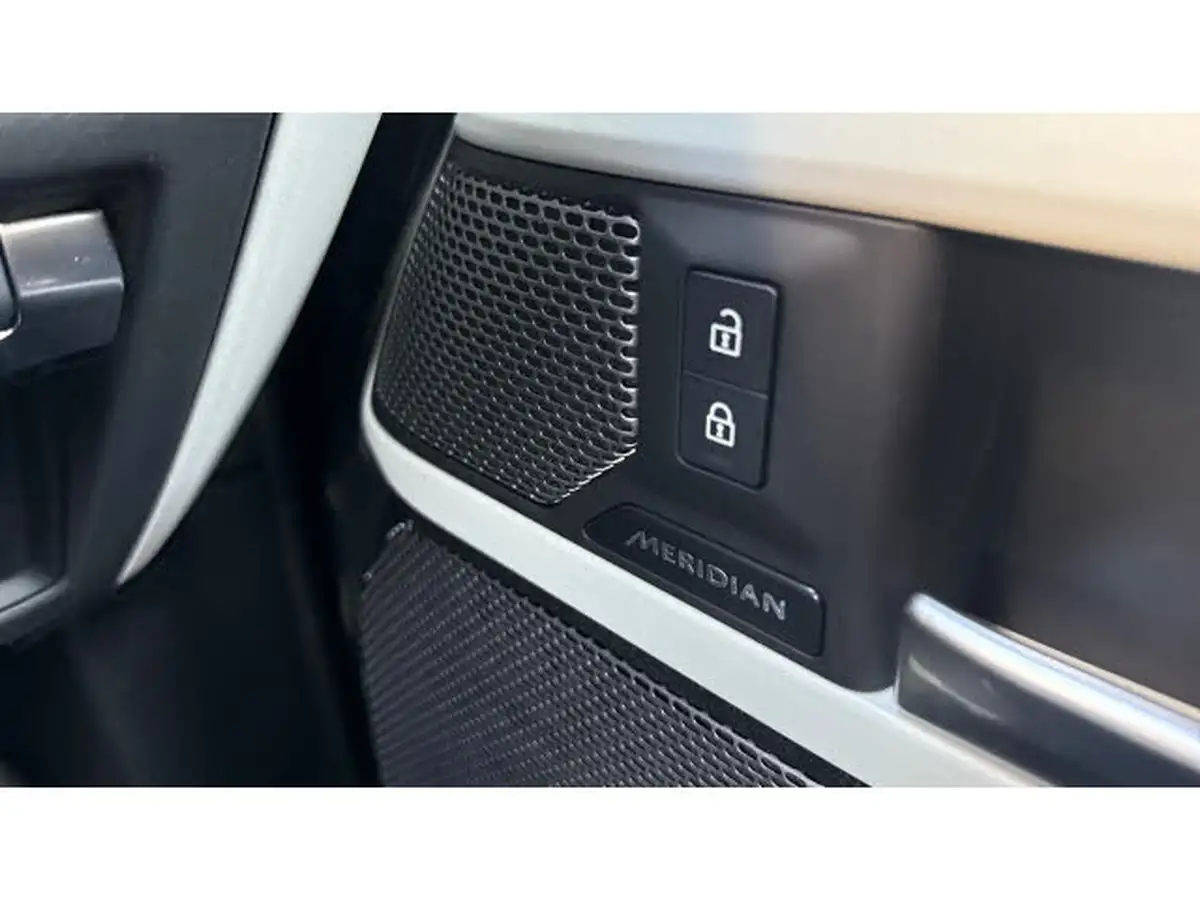 2023-land-rover-110-defender-30-d250-x-dynamic-se-big-23
