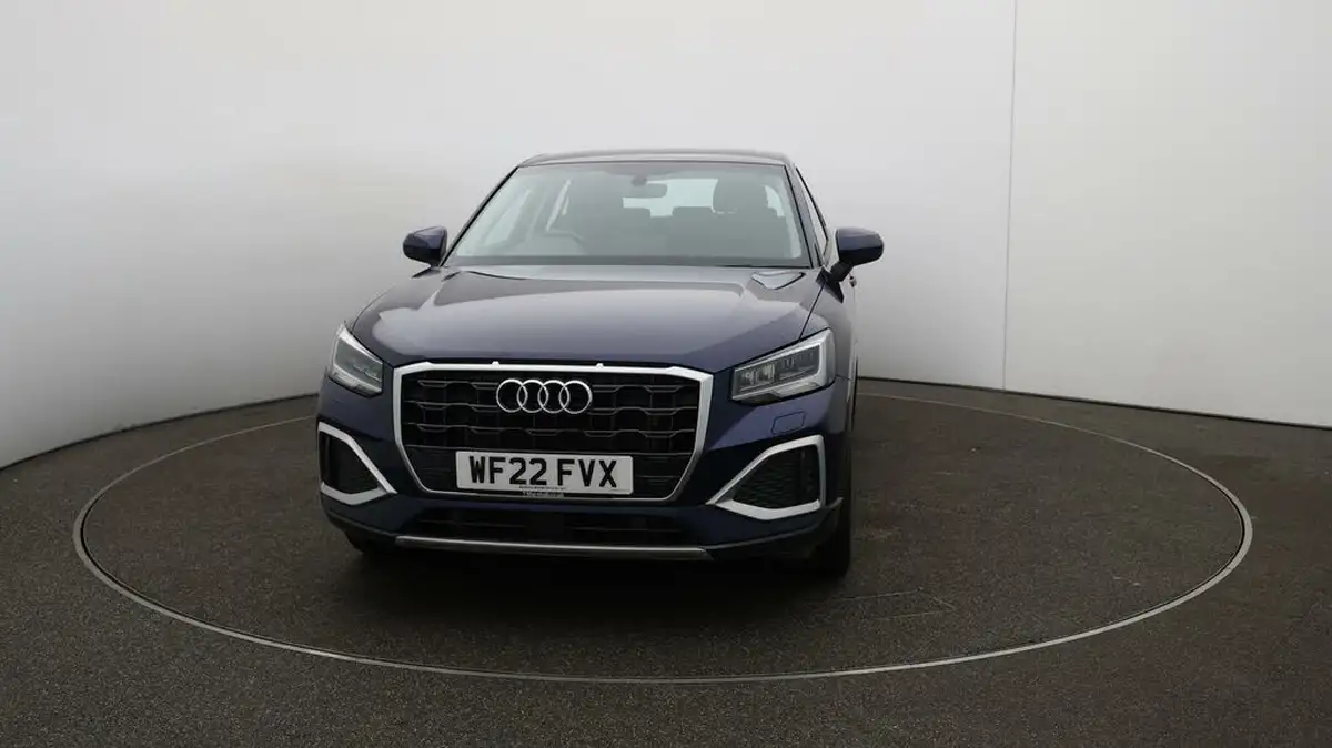 2022-audi-q2-10-30-tfsi-sport-big-31