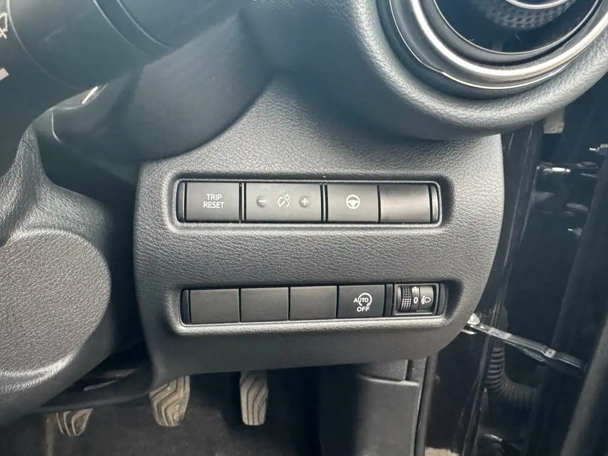 2020-nissan-juke-10-dig-t-tekna-117ps-big-28