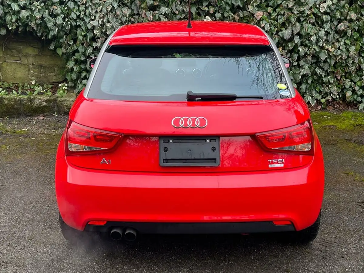 2013-audi-a1-big-56