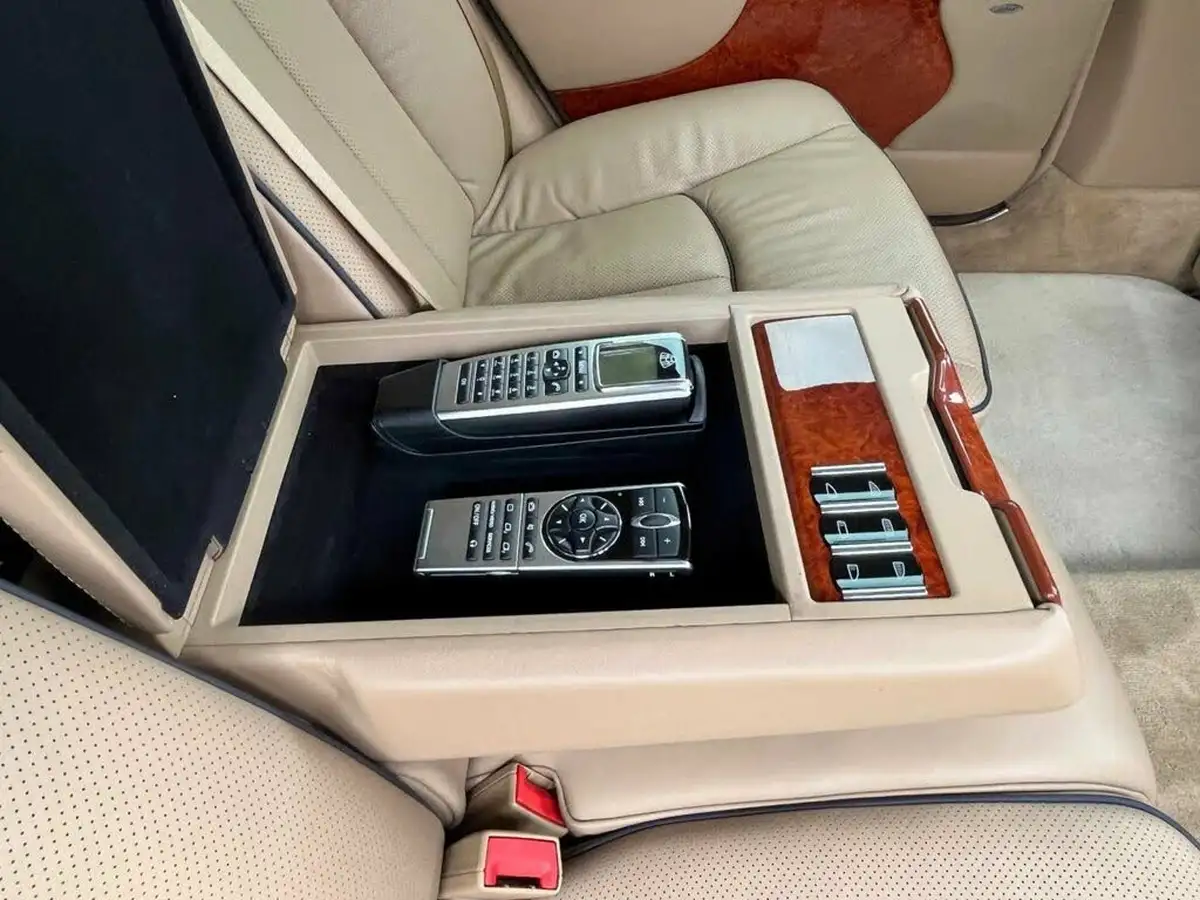 2011-maybach-57-55-57-big-12