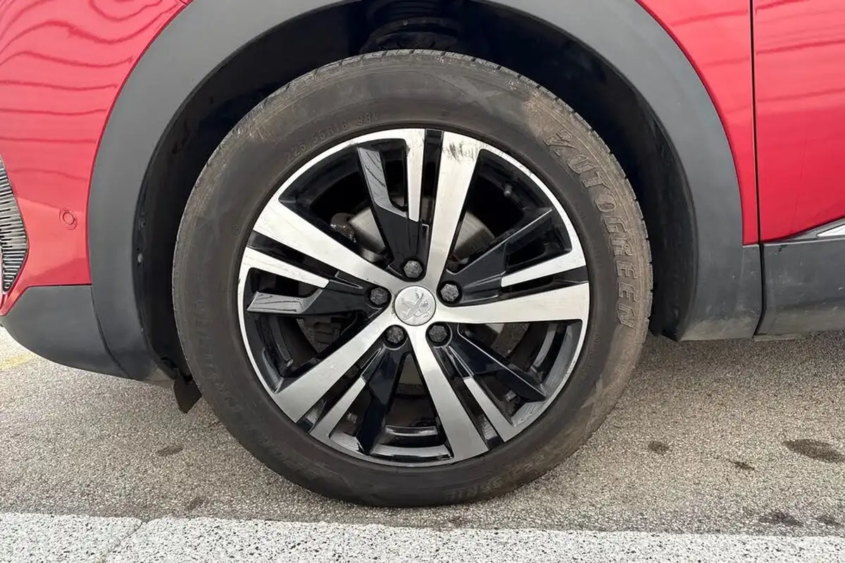 2021-peugeot-5008-suv-12-puretech-gt-eat8-big-23