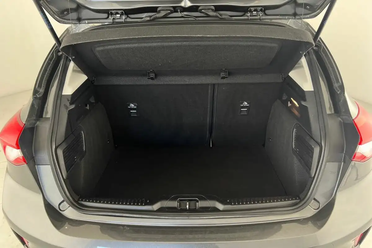 2019-ford-focus-10t-titanium-x-hatchback-big-7
