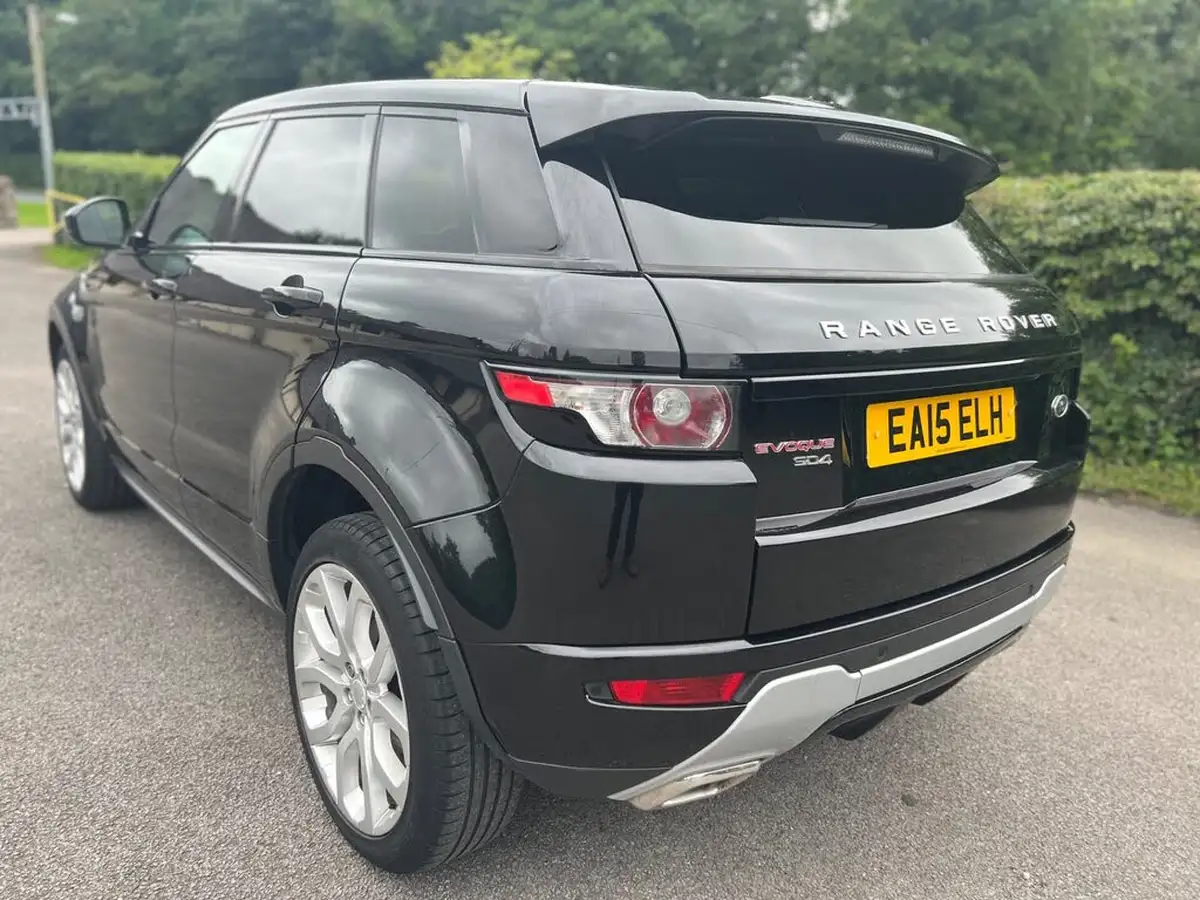 2015-land-rover-range-rover-evoque-22sd4-dynamic-hatchback-5d-big-11