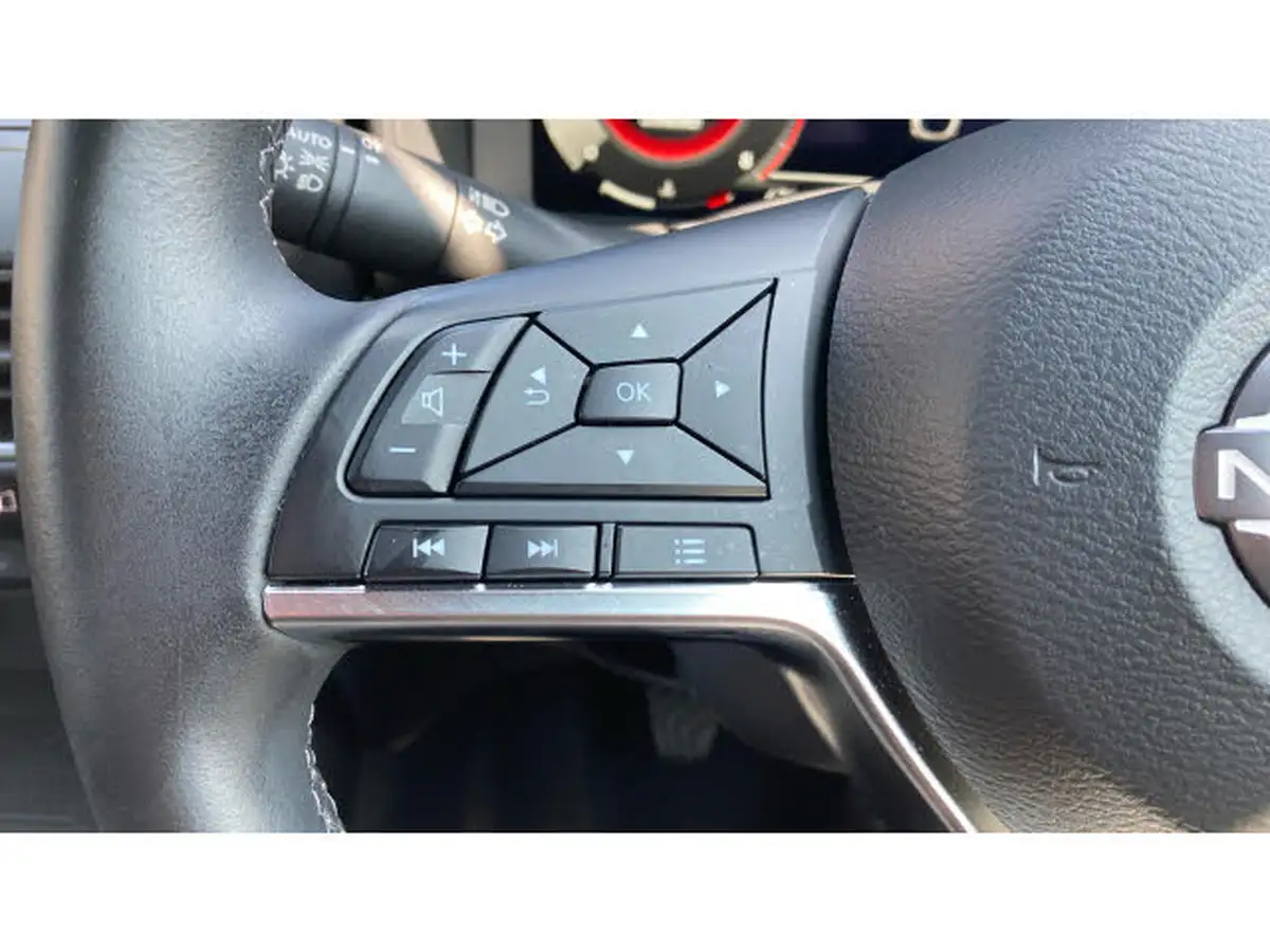 2024-nissan-juke-10-dig-t-n-connecta-big-27