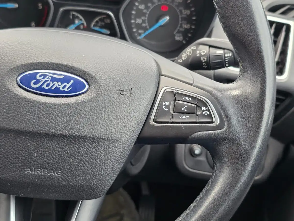 2016-ford-c-max-15tdci-titanium-powershift-big-30