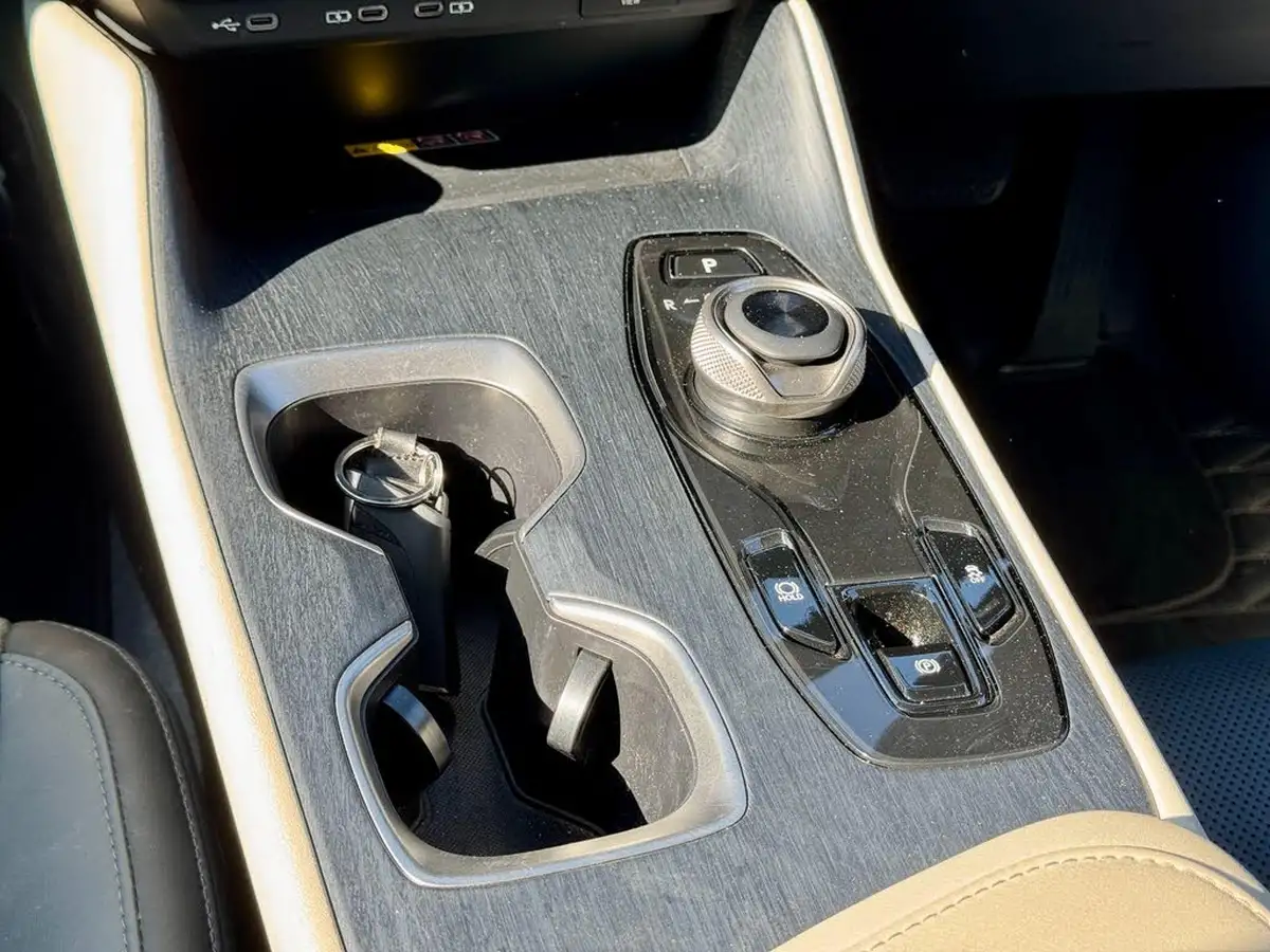 2024-lexus-rz-450e-e-rz-plus-pack-big-25