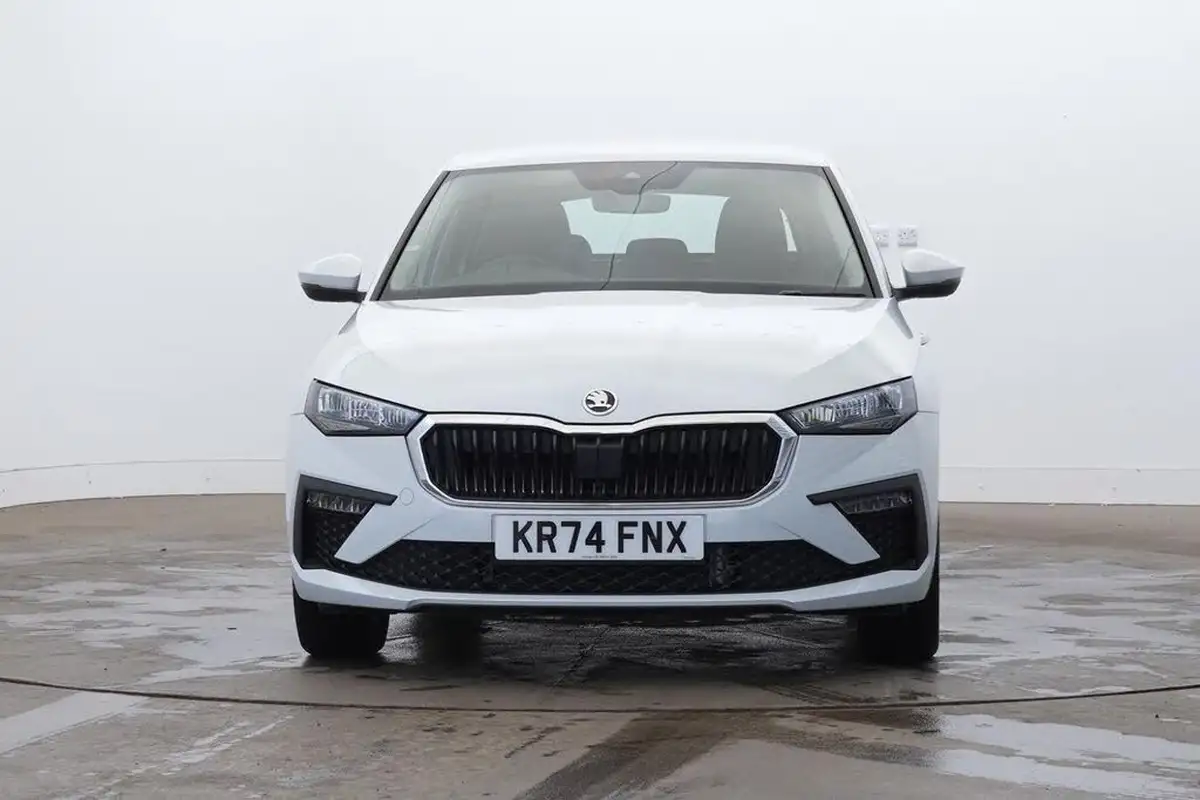 2025-skoda-scala-10-tsi-se-116ps-dsg-big-3
