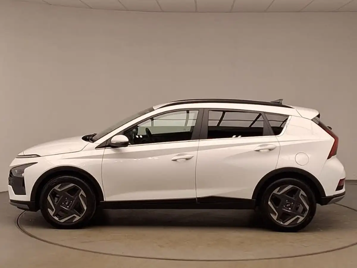 2025-hyundai-bayon-10-t-gdi-premium-100ps-two-tone-roof-big-3