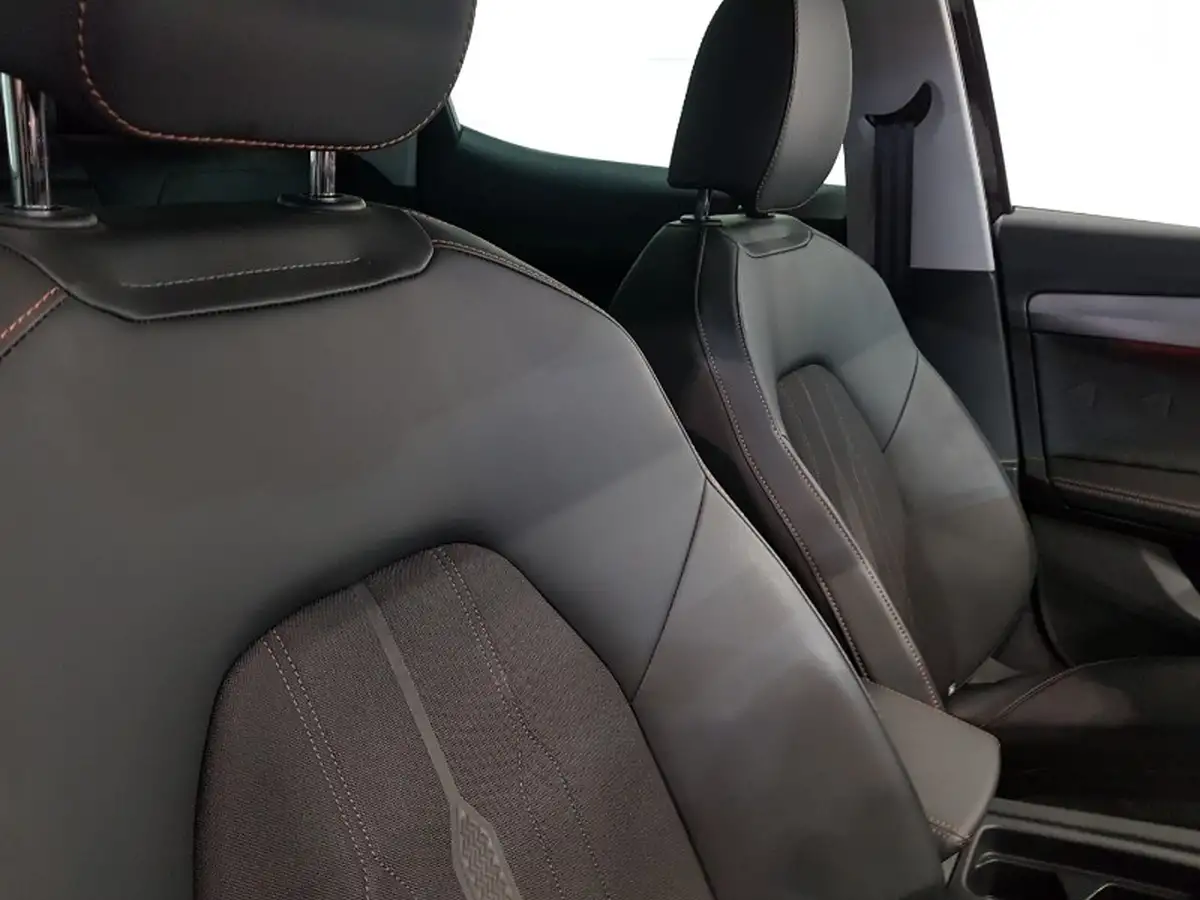 2019-jeep-renegade-13-gse-limited-big-16