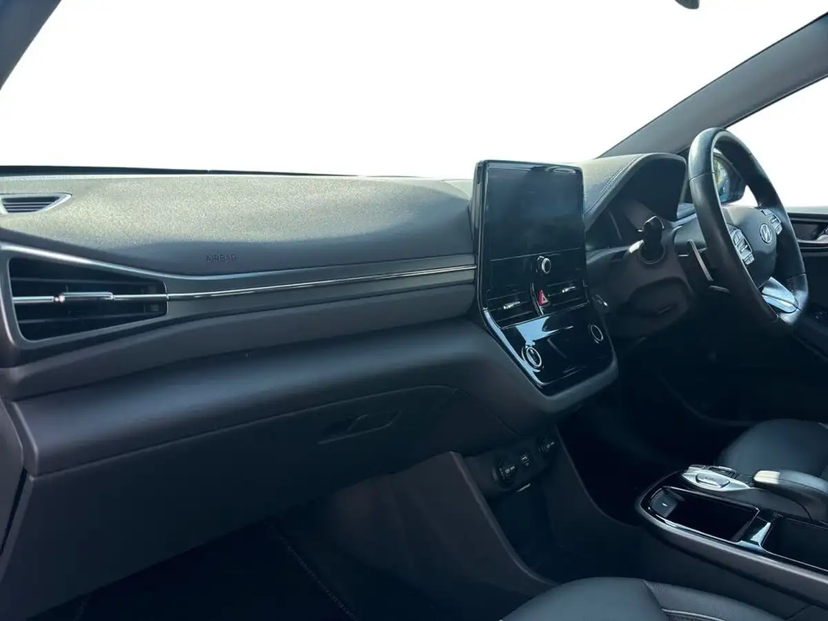 2021-hyundai-ioniq-e-premium-se-electric-100kw-big-7