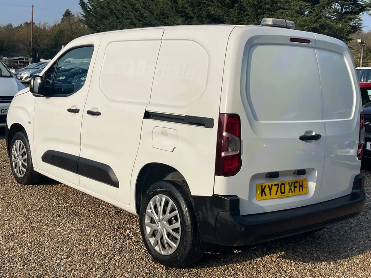 2020-citroen-berlingo-15bluehdi-1000-enterprise-100pseu6dt-e-ss-panel-big-2