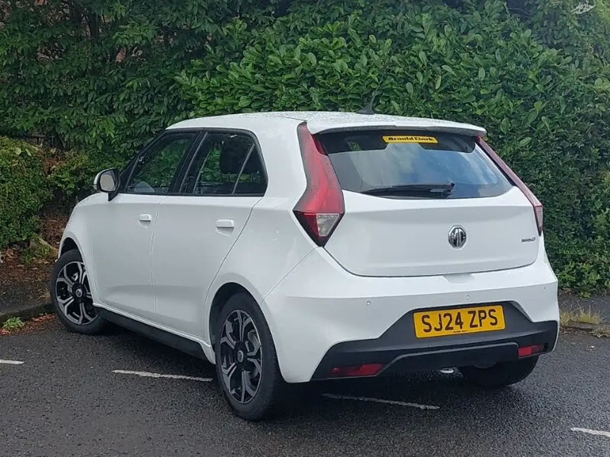 2024-mg-mg3-15-vti-tech-exclusive-nav-big-1