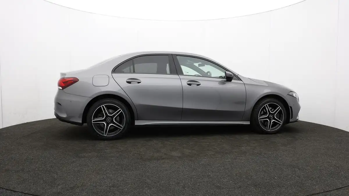 2021-mercedes-benz-a-class-20-a250-amg-line-executive-edition-saloon-4d-big-40
