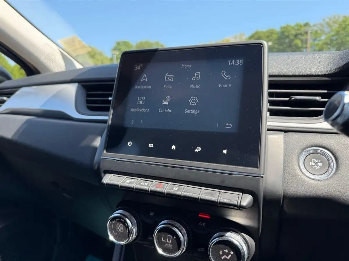 2021-renault-captur-13-tce-iconic-140ps-big-31