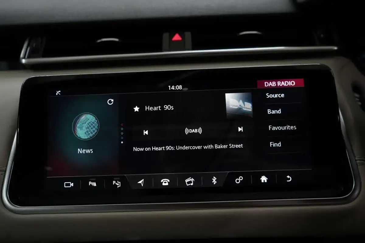 2019-land-rover-range-rover-velar-20-d240-r-dynamic-hse-big-36