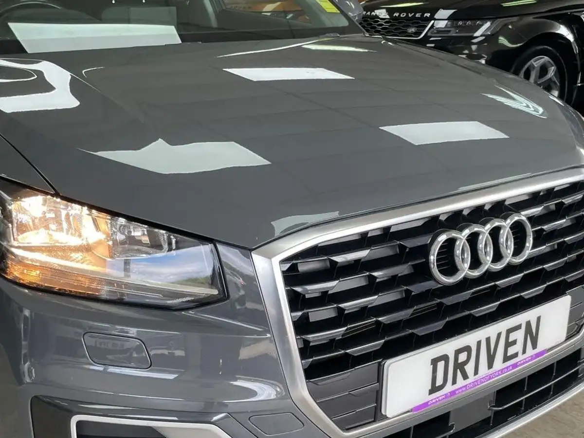 2020-audi-q2-16-30-tdi-technik-big-3