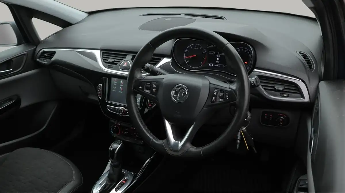 2017-vauxhall-corsa-14i-se-90ps-5d-auto-big-9