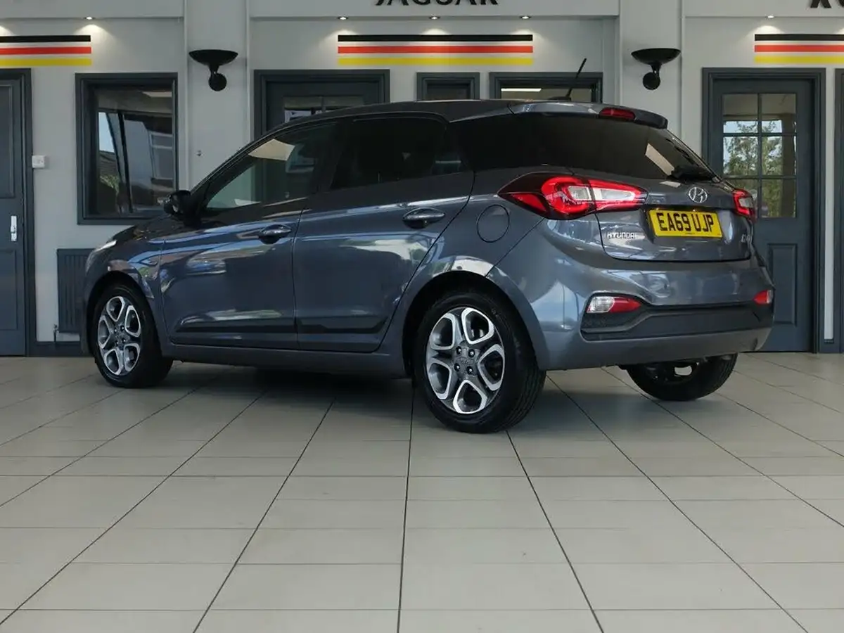 2019-hyundai-i20-10-t-gdi-premium-nav-hatchback-5d-dct-big-8