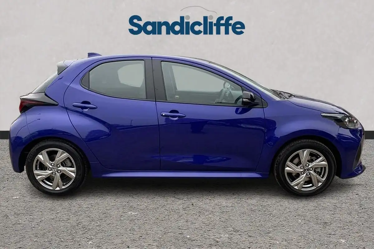 2024-mazda-mazda2-15-exclusive-line-big-2