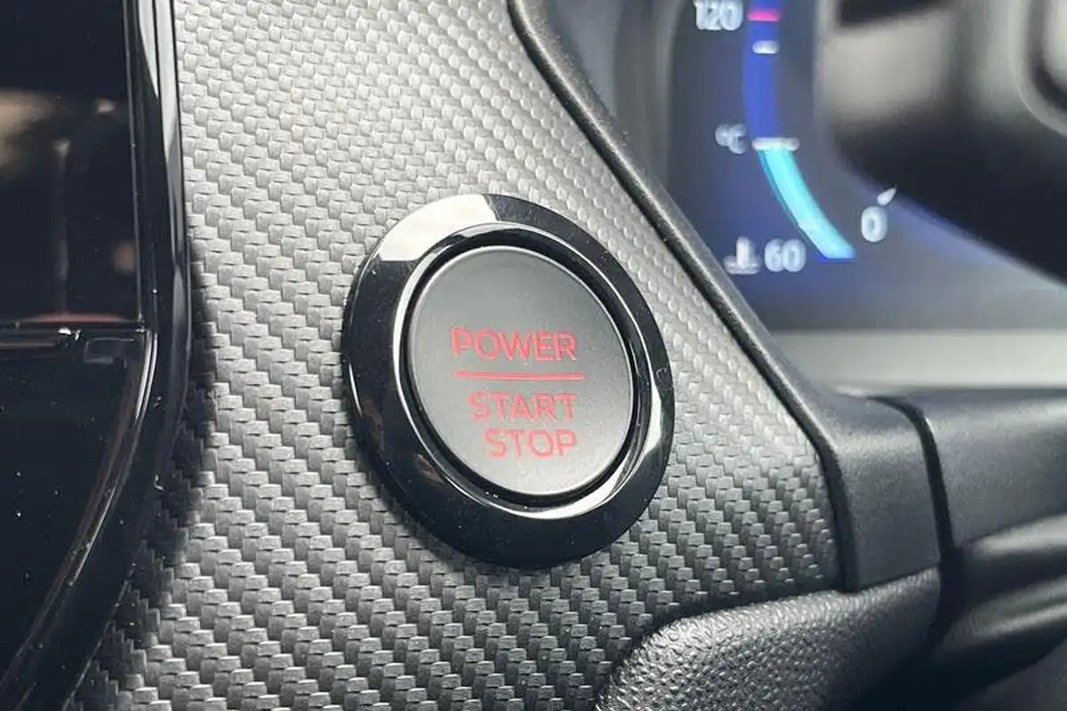 2023-ford-fiesta-15t-st-3-big-36