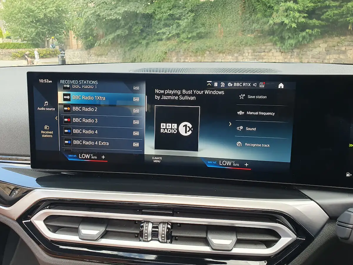 2024-bmw-2-series-30-m240i-big-46