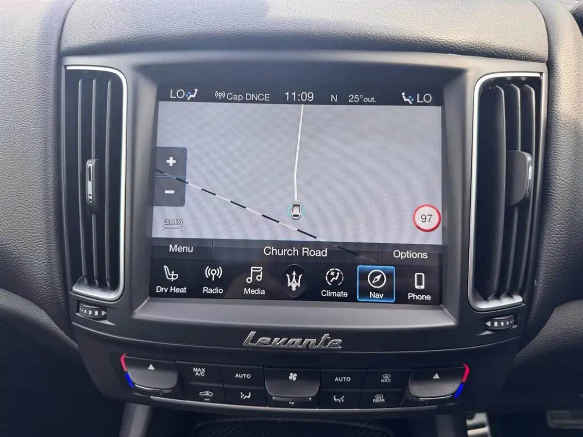 2020-maserati-levante-30-gransport-big-23