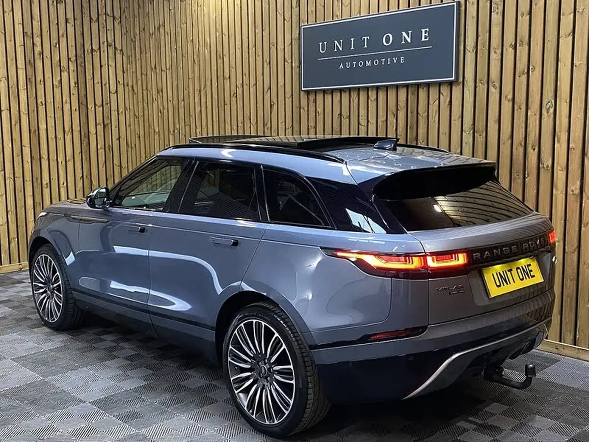 2018-land-rover-range-rover-velar-20-d240-r-dynamic-hse-big-16