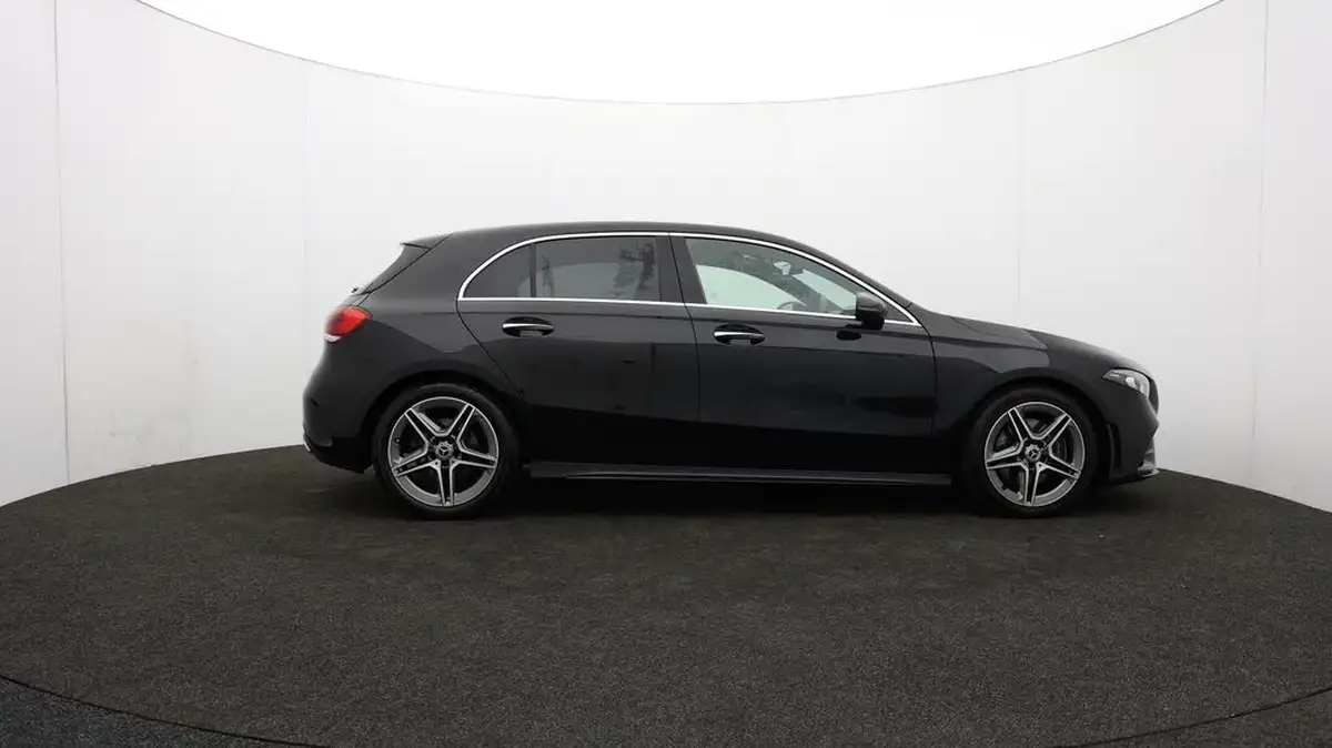 2019-mercedes-benz-a-class-20-a220-amg-line-premium-plus-hatchback-5d-4matic-big-42