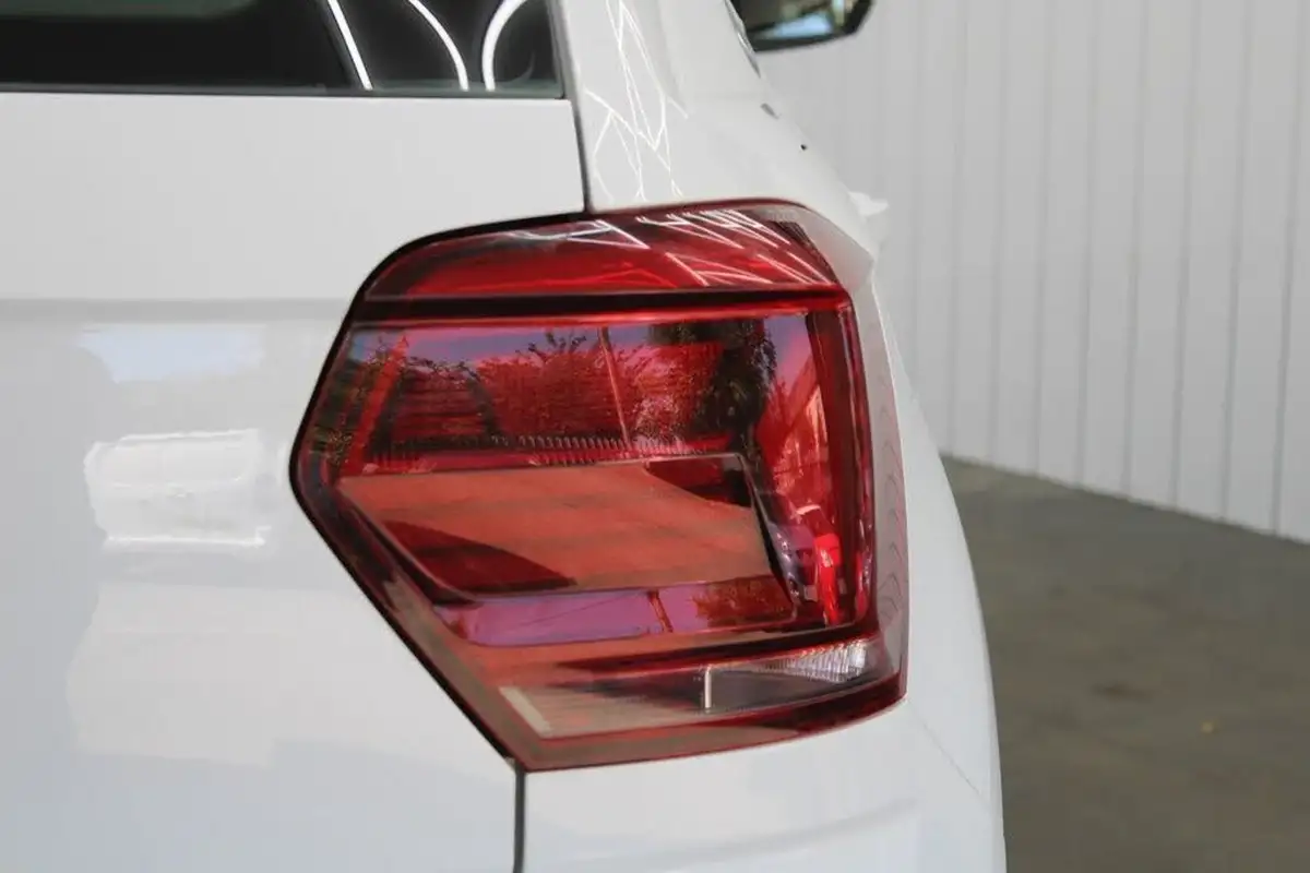 2018-volkswagen-polo-10-se-65ps-evo-big-11