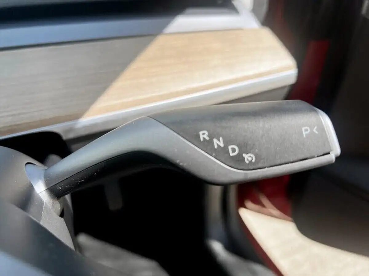 2021-tesla-model-3-e-long-range-awd-big-24