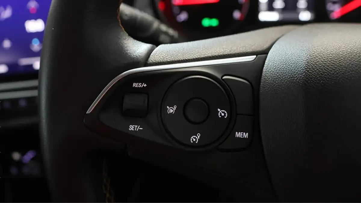 2018-vauxhall-crossland-x-12-ultimate-130ps-big-23